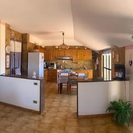 Penthouse On The Strait Of Messina *